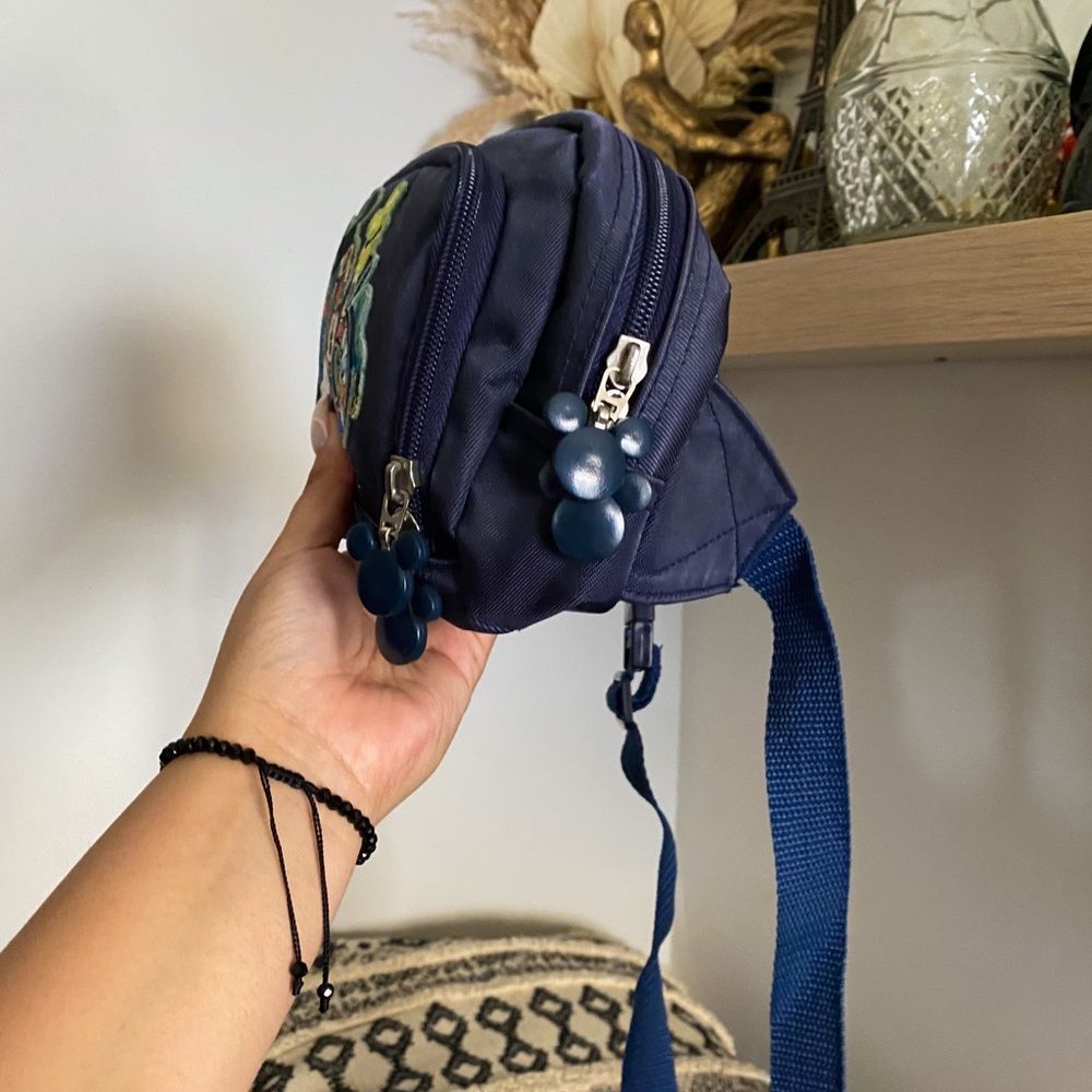 Disney Mickey vintage Fanny pack - Picture 3 of 6